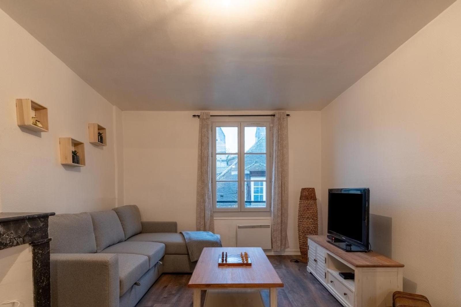 Appartement Au Coeur De Senlis Санлис Екстериор снимка